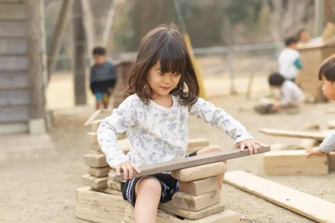 自分で遊び方を考えている様子